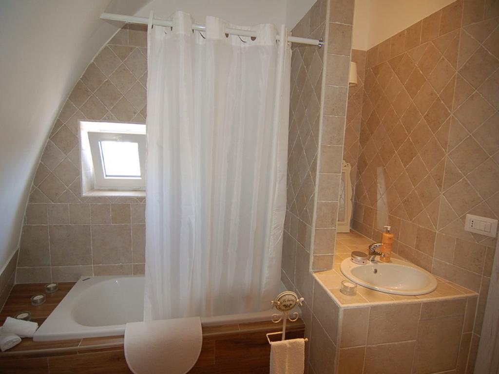 Domus Alba Vila Martina Franca Quarto foto